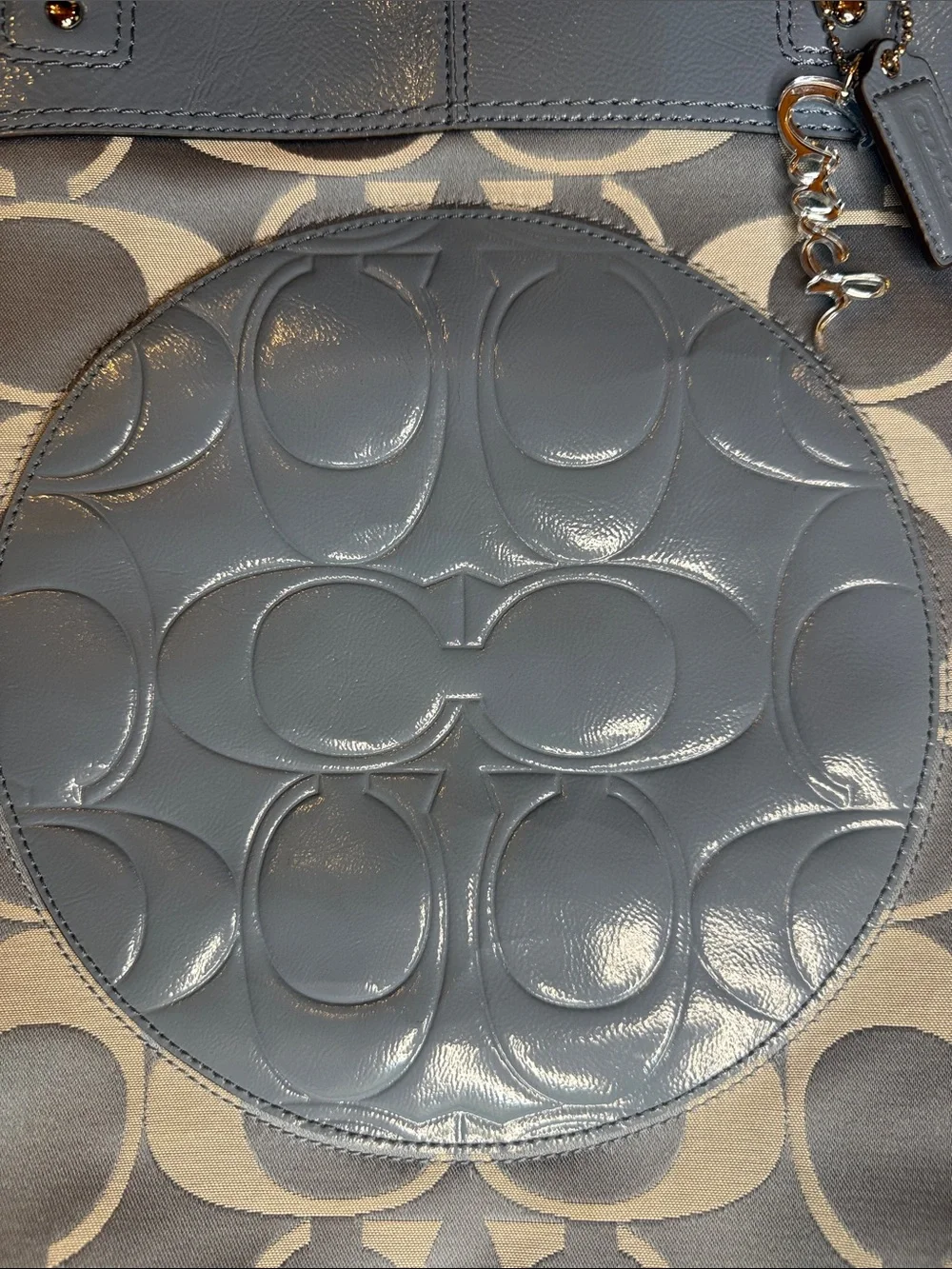 Coach F18335 Laura Op Art Tote Blue Patent Leather Signature EUC Large